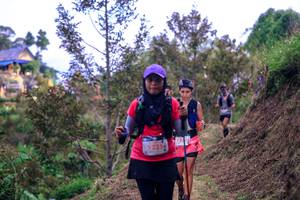 BIB: 5225
                            <button type="button" onclick="openModal(24848344)" class="btn btn-primary btn-sm float-right btn-popup" data-toggle="modal" data-target=".modal-high-quality">
                        <i class="fas fa-shopping-cart"></i> Add to Cart
                    </button>
                                            <button type="button" onclick="isThisMe(24848344, true)" class="btn btn-success btn-sm float-right btn-popup btn-isme hidden" data-toggle="tooltip" data-placement="bottom" title="นี่คือรูปของคุณใช่ไหม คลิกที่นี่เพื่อเอาเข้าอัลบั้ม">
                        <i class="fas fa-plus"></i> Add to album
                    </button>
                    <button type="button" onclick="isThisMe(24848344, false)" class="btn btn-warning btn-sm float-right btn-popup btn-isnotme hidden">
                        <i class="fas fa-ban"></i> Remove from album
                    </button>